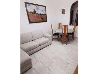 lbz570 - bilocale arredato con box - cantina e posto auto