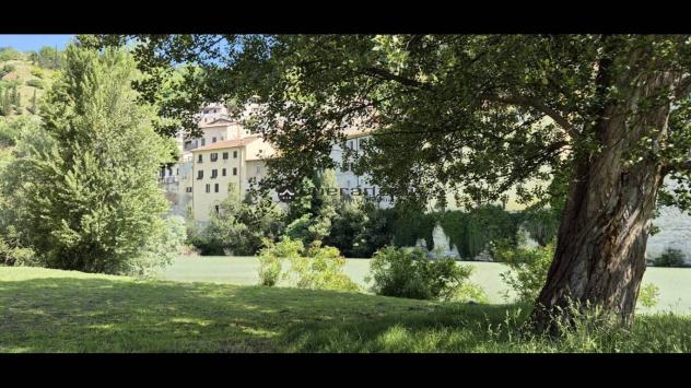 Fossombrone in zona centralissima, riservata e tranquilla proponiamo in vendita casa indipendente cielo-terra con ampia corte esclusiva, una vera oas - Foto 7