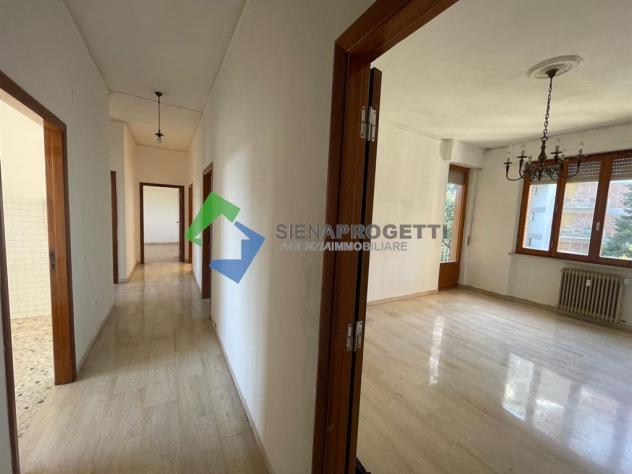 Via Perfetti a Siena. Grande Quadrilocale da 130 mq , 3 camere, 2 bagni, con Box e Posto Auto! - Foto 7