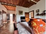 Sorano (GR) -- Bellissimo appartamento ristrutturato con ingresso indipende &hellip;