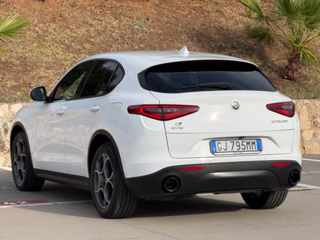 ALFA ROMEO Stelvio 190CV Q4 SPRINT+CAMBIO F1+19''+RCAM+VETRISCURI rif. 24127818 - Foto 6