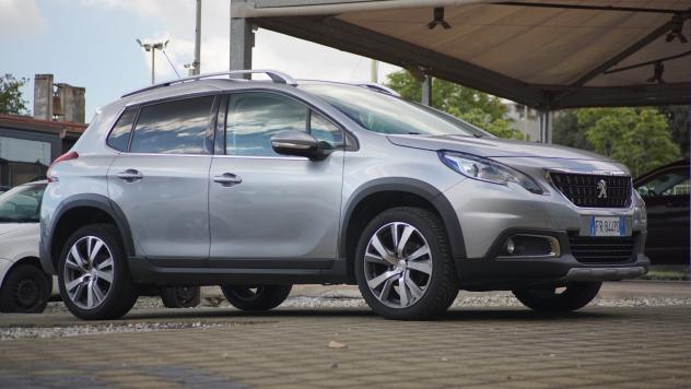 Peugeot 2008 BlueHDi 100 S&S Allure - Foto 3