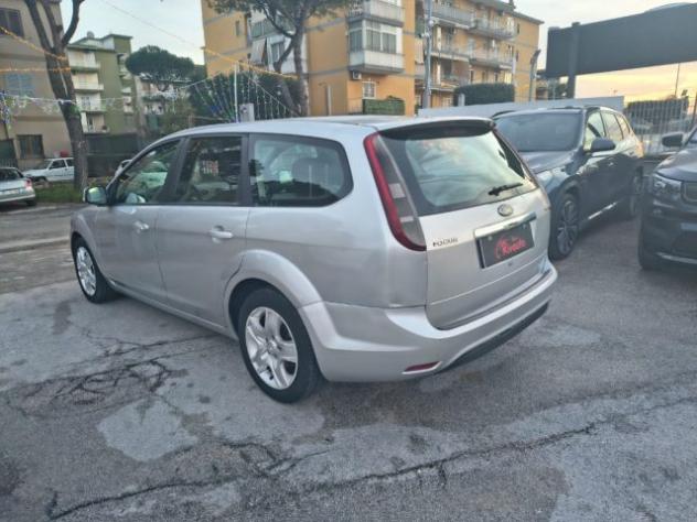 FORD Focus 1.6 TDCi 90 CV SW Titanium rif. 24079349 - Foto 4