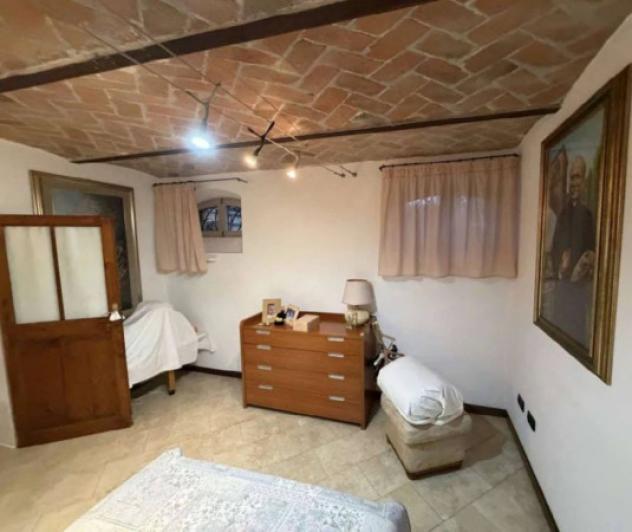 Immobile in asta di 396 m² con più di 5 locali e box auto in vendita a Bondeno - Foto 15