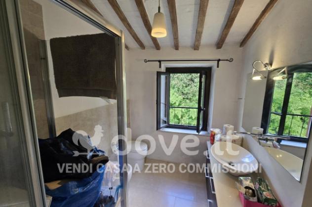 Rustico / Casale di 550 m² con più di 5 locali e box auto doppio in vendita a Cetona - Foto 8