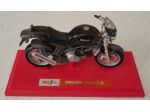 Modellino in scala 1:18 della Ducati Monster S4 prodotto da Maisto.