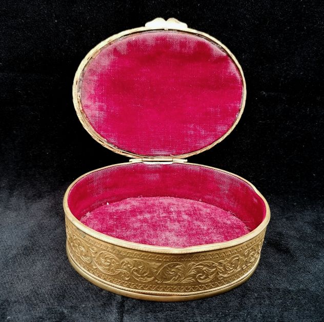 ANTICA SCATOLA IN BRONZO DORATO CON MINIATURA SU PORCELLATA, FINE 1800. - Foto 7