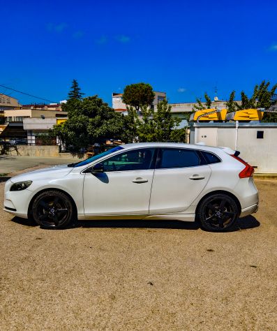 Volvo V40 D2 R-Design - Foto 2