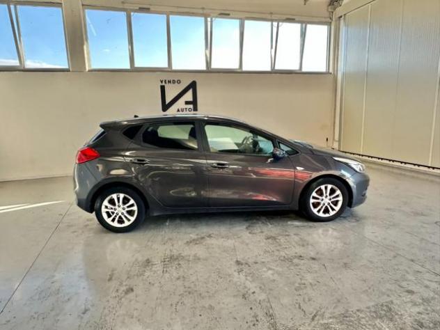 KIA cee'd 1.4 CRDI 5 PORTE ACTIVE rif. 24130997 - Foto 8