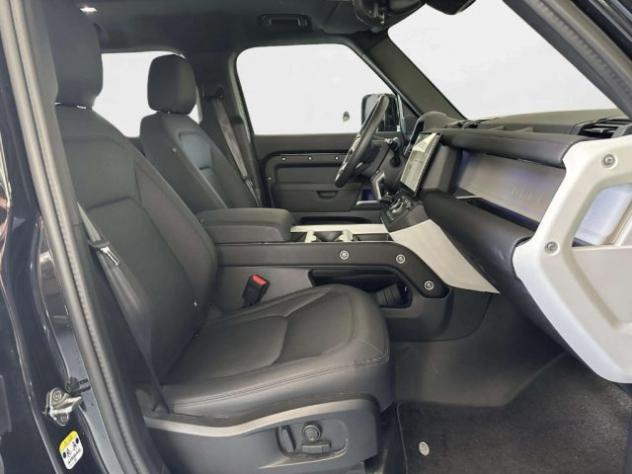 LAND ROVER Defender 110 3.0D I6 200 CV AWD Auto X-Dynamic SE rif. 24088596 - Foto 3