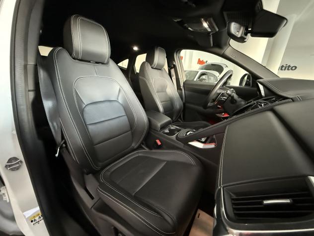 Jaguar E-Pace 2.0D I4 163 CV AWD Auto R-Dynamic SE HYBRID - Foto 9
