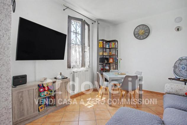 Appartamento di 94 m² con 3 locali in vendita a Caravate - Foto 2
