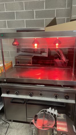 lampade riscaldanti su piano caldo elettrico usato - Foto 2