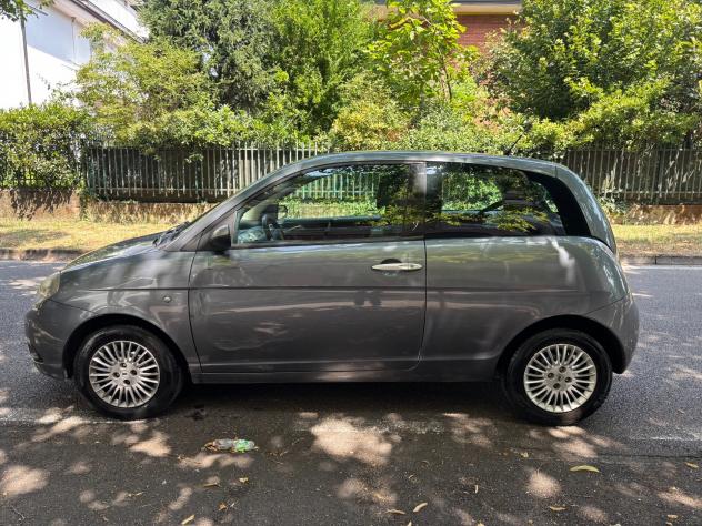 Lancia Ypsilon 1.3 MJT 75 CV Platino - Foto 8