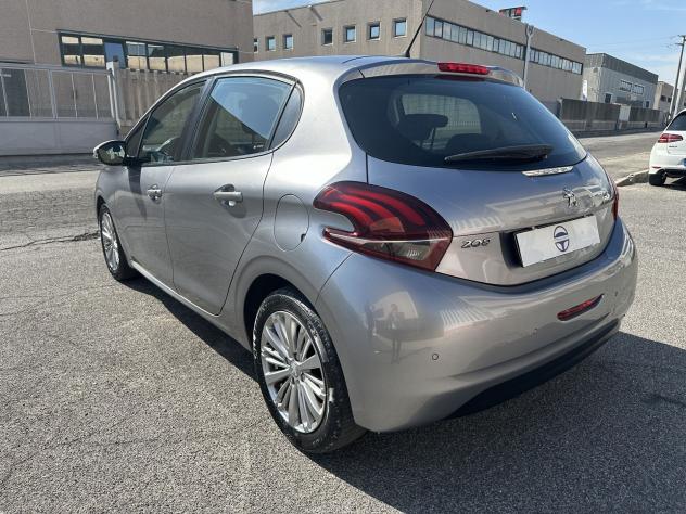Peugeot 208 1.2 Allure 82cv - Foto 4