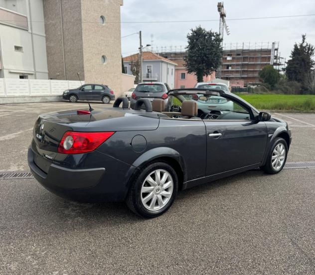 Renault Mane C-C 1.5 dCi/105CV Dynamique - Foto 6