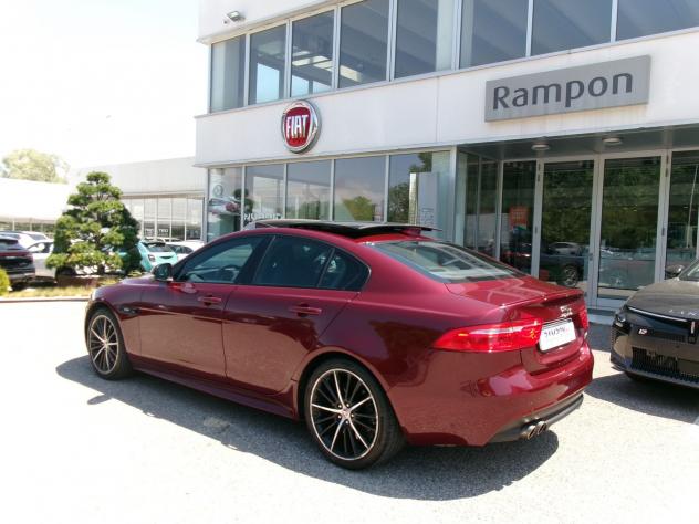 Jaguar XE 2.0d i4 180cv AWD Autom. R-Sport - Foto 5