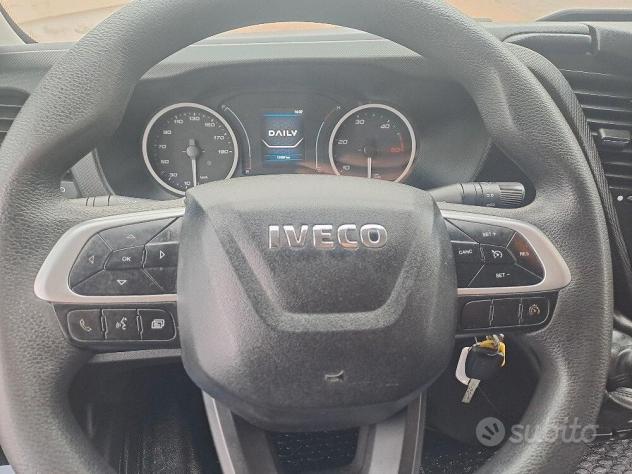Iveco daily 35c14 35.14 2021 cassonato km131000 - Foto 8