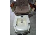 Poltrona spa con idromassaggio usata per pedicure