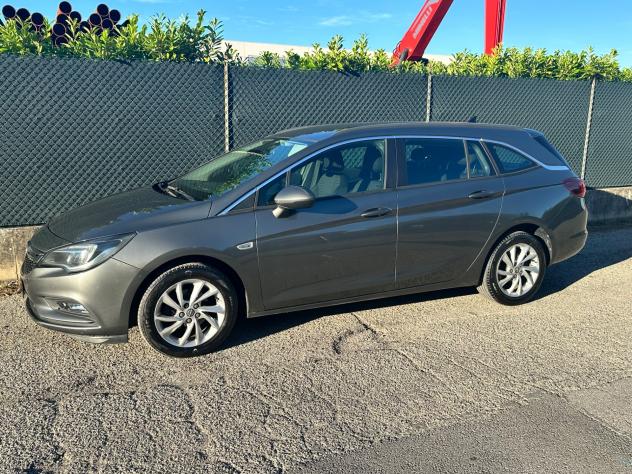 Opel Astra 1.6 CDTi 110CV Start&Stop Sports Tourer Business - Foto 2