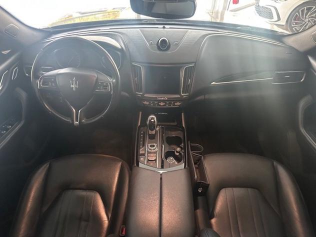 Maserati Levante V6 Diesel 275 CV AWD Granlusso - Foto 8