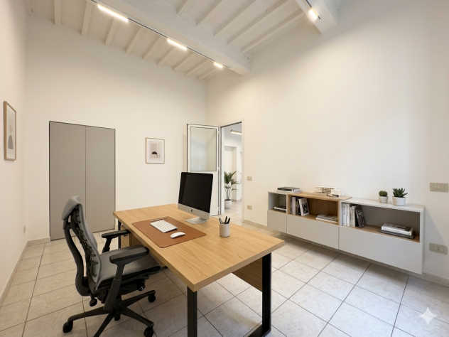 locale commerciale in vendita a Livorno