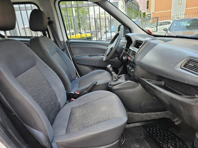 FIAT Doblò 1.3 Mjt 16v 90cv Active - Foto 9