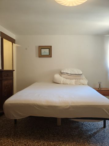 Affittasi stanza doppia ad uso singolo o doppio - Foto 2