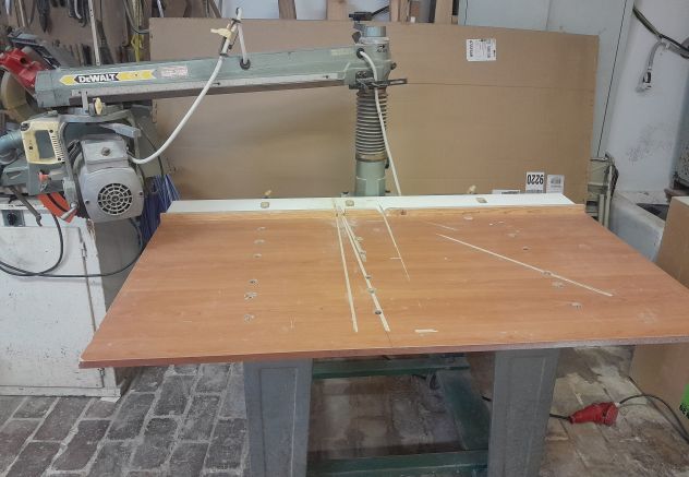 Sega radiale DEWALT modello 1600 S per Legno. Alluminio. altri materiali - Foto 2
