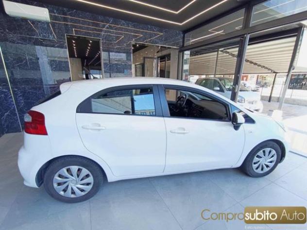 KIA Rio 1.1 CRDi 5p. Cool rif. 24035835 - Foto 5