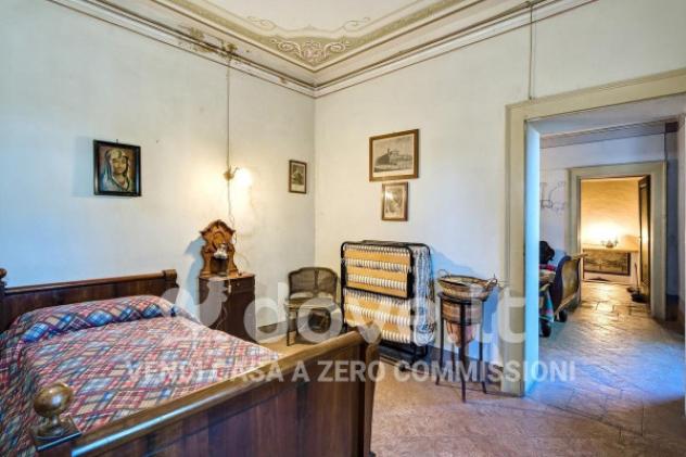 Palazzo / Stabile di 700 m² con più di 5 locali in vendita a Colverde - Foto 19