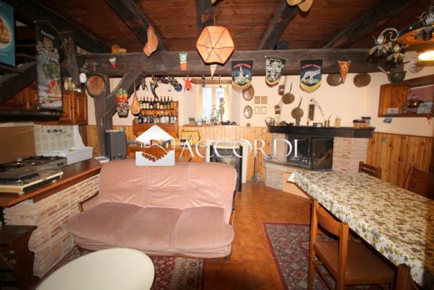 VILLA di 9 vani e di 380 mq (FOLLINA) rif. BI600_5 - Foto 8