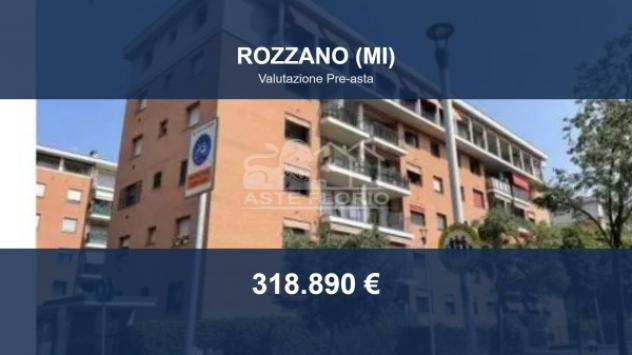 Immobile in asta di 215 m², box auto in vendita a Rozzano