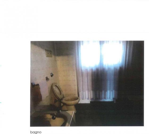Immobile in asta di 300 m², box auto in vendita a Tombolo - Foto 2
