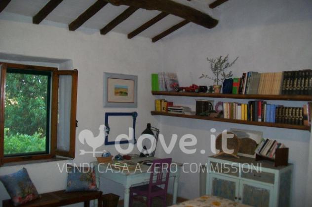 Rustico / Casale di 200 m² con 5 locali in vendita a Radicofani - Foto 3