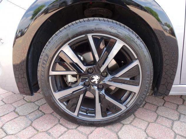 Peugeot 208 2ª serie PureTech 100 Stop&Start 5 porte GT - Foto 6