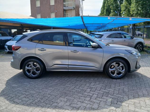 Ford Kuga 2.5 Full Hybrid 180 CV CVT 2WD ST-Line. - Foto 6