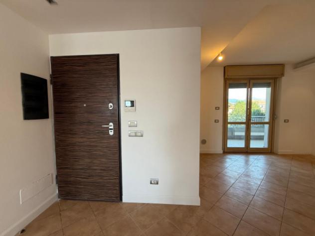 Appartamento di 141 m² con 4 locali e box auto in vendita a Bergamo - Foto 9