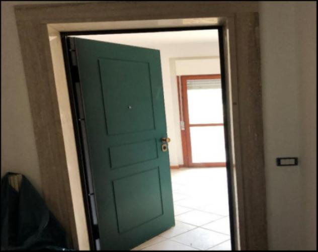 Immobile in asta di 57 m² con più di 5 locali e box auto doppio in vendita a Terni - Foto 6