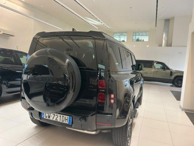 LAND ROVER Defender 110 3.0D I6 200 CV AWD Auto X-Dynamic SE rif. 24171941 - Foto 4