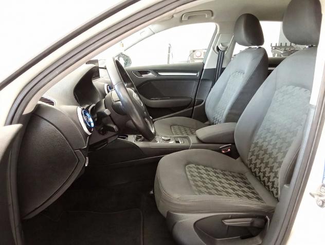 Audi A3 SPB 1.6 TDI Business 110cv - Foto 6