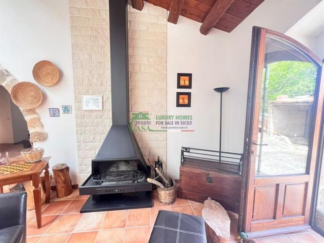 Rif: 2732 - Villa ristrutturata immersa nella natura con ampi spazi esterni – Chiaramonte Gulfi - Foto 17