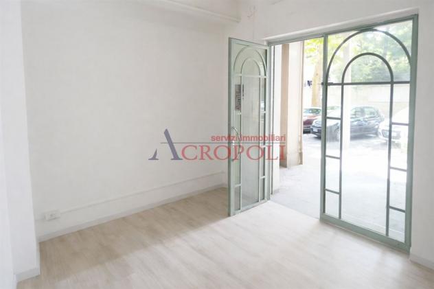 Locale commerciale in affitto – Bracciano Centro - Foto 11