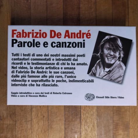 Cofanetto De Andrè Libro testi + Vhs