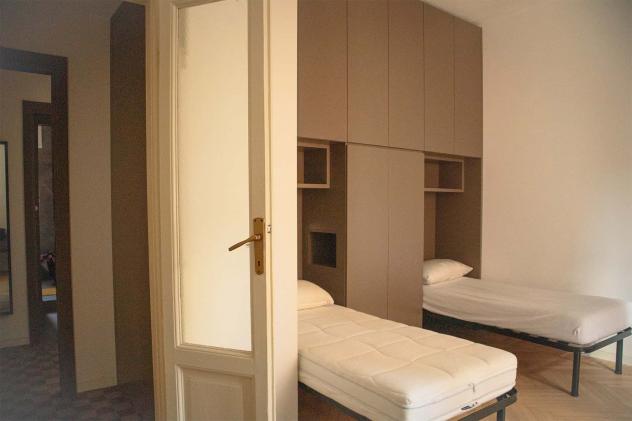 Bed in a shared room in Via Francesco Ingegnoli, Milano for 62 m² with 2 bedrooms - Foto 2