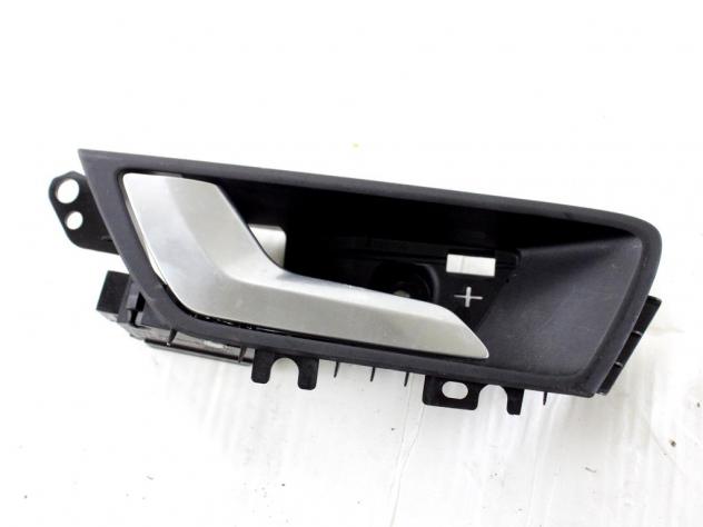 2390679 MANIGLIA INTERNA PORTA POSTERIORE SINISTRA FORD FOCUS SW ACTIVE 1.5 D 88KW 6M 5P (2019) RICAMBIO USATO - Foto 2