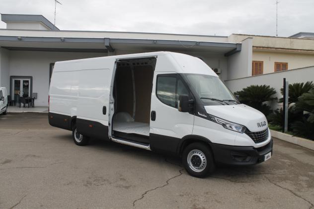 Iveco Daily 35S140 FURGONE 3 POSTI L4H2 HI-MATIC - Foto 2
