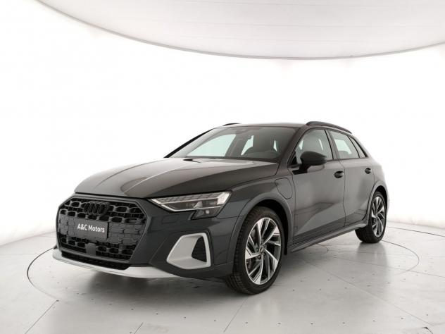 Audi A3 Audi allstreet Identity Contrast TFSI e 150 kW S tronic