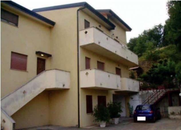 Immobile in asta di 17 m² con più di 5 locali in vendita a Montalto Uffugo - Foto 3