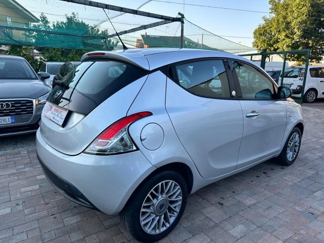 Lancia Ypsilon 1.2 69 CV 5 porte GPL Ecochic Gold - Foto 8
